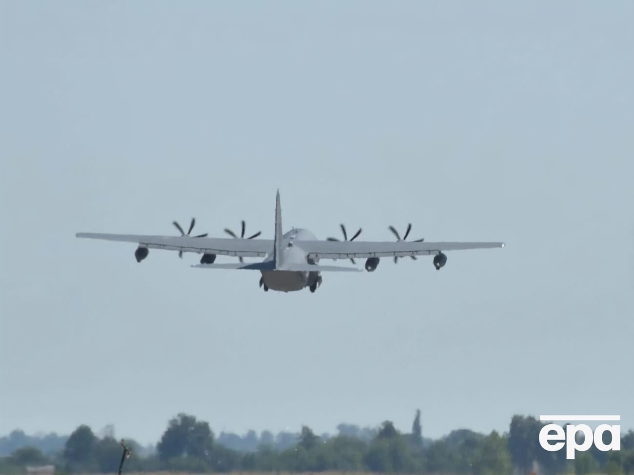 За даними Генштабу, наразі немає безпечного коридору для доступу літака в аеропорт Кабула