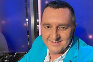 Для музыкального сопровождения троллинга Дядя Жора выбрал песню Поплавского "Юный орел"