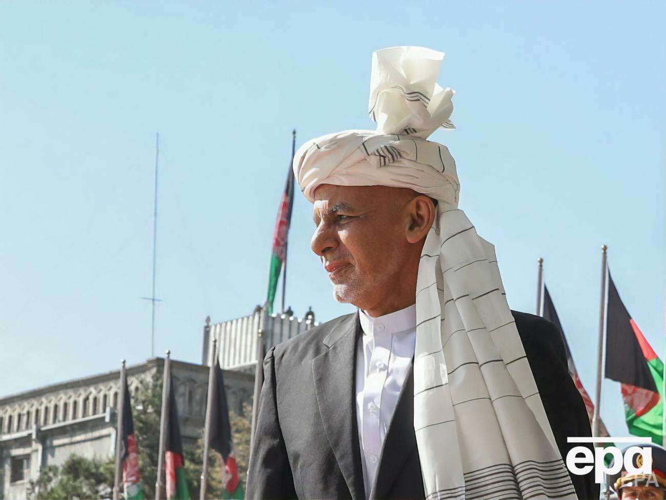 Ашраф Гани в ОАЭ находится "на&nbsp;гуманитарных основаниях", заявили в МИД страны