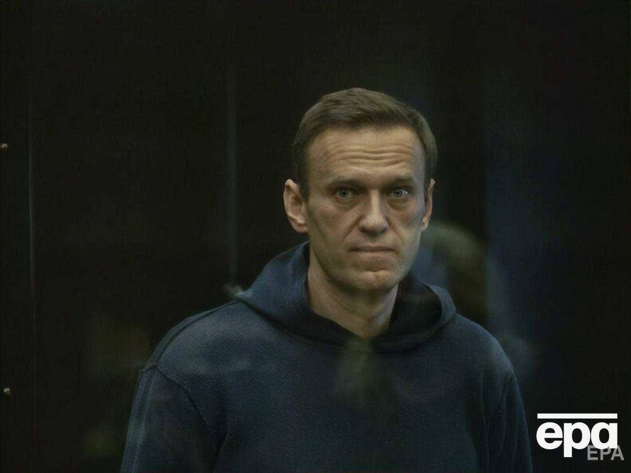 Після повернення з Німеччини Навального відправили за ґрати