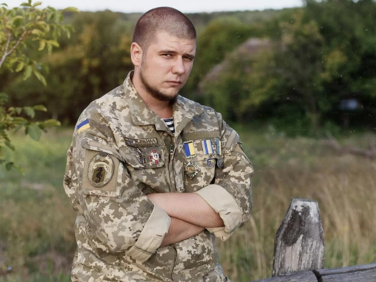 Даниил Турчин: Мы продолжаем борьбу с коллаборационистами, сотрудничающими с так называемыми "ЛНР" и "ДНР". Пикет у БЦ "Ренессанс", где находится офис GlobalMoney, продолжается