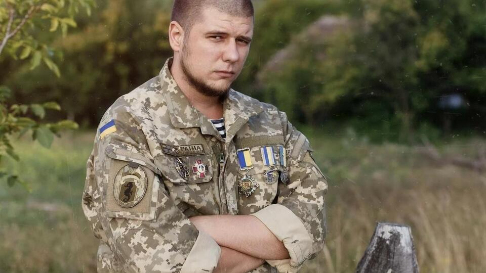 Даниил Турчин: Мы продолжаем борьбу с коллаборационистами, сотрудничающими с так называемыми "ЛНР" и "ДНР". Пикет у БЦ "Ренессанс", где находится офис GlobalMoney, продолжается