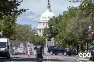 Территорию вокруг Капитолия перекрыли полицейские