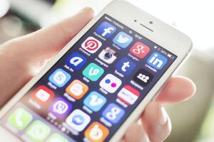 Застосунок Unjected з'явився у травні цього року