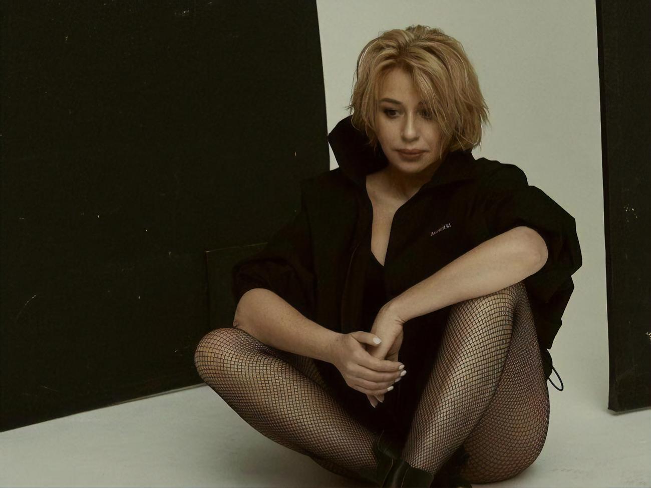 Апина с января 2021 года находится в черном списке Министерства культуры Украины