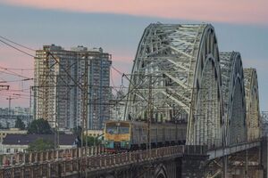 Возмещение многомиллиардных убытков будет длительным и затратным процессом "с очень туманными перспективами", пишет Delo.ua