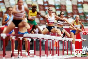 Серед восьми учасниць фіналу у Рижикової (праворуч) – четвертий найкращий результат цього сезону