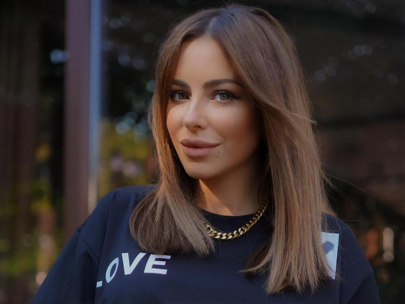 Ани Лорак анонсировала своей выступление на "Новой волне"