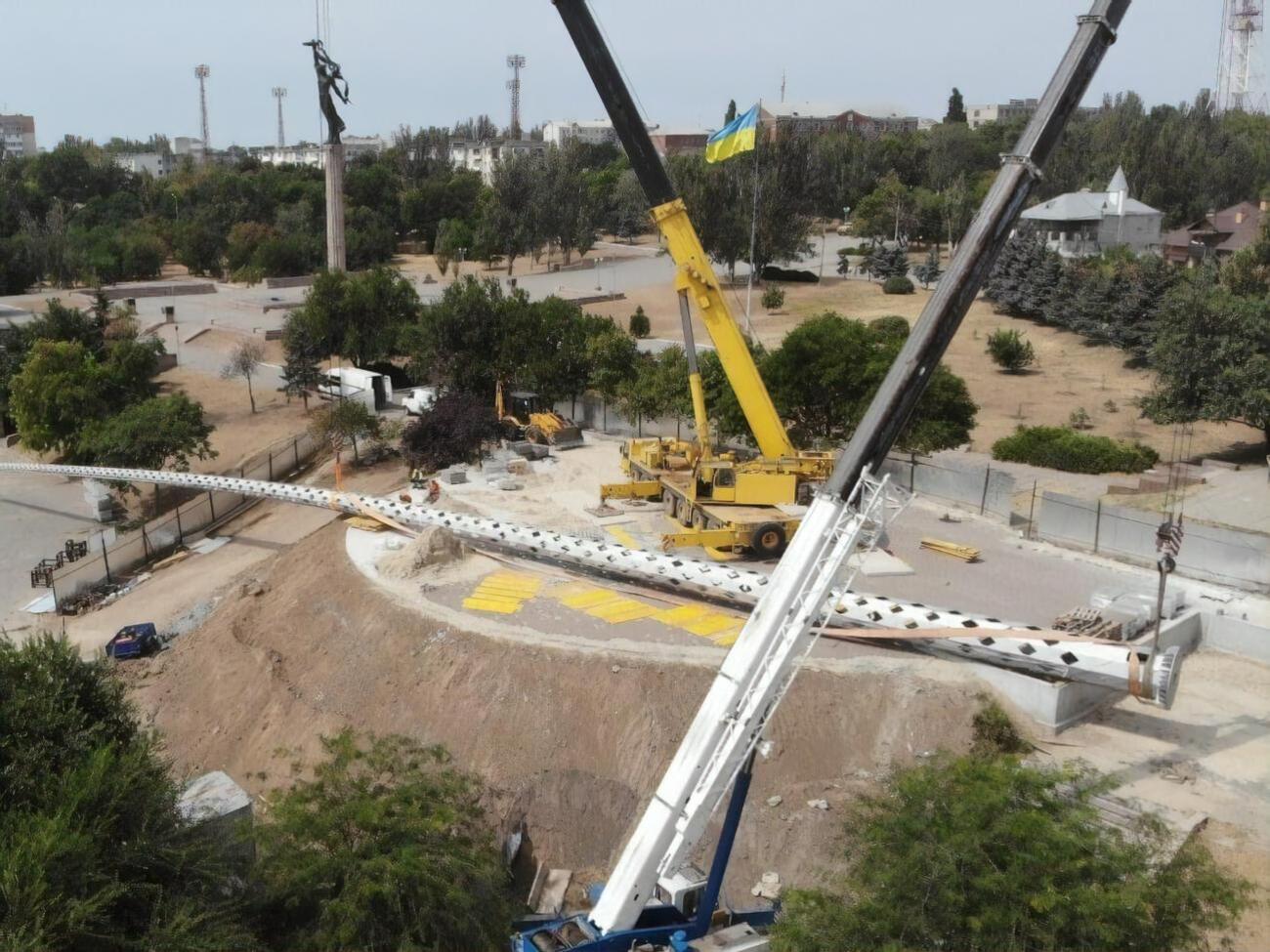 В результате падения флагштока никто не пострадал