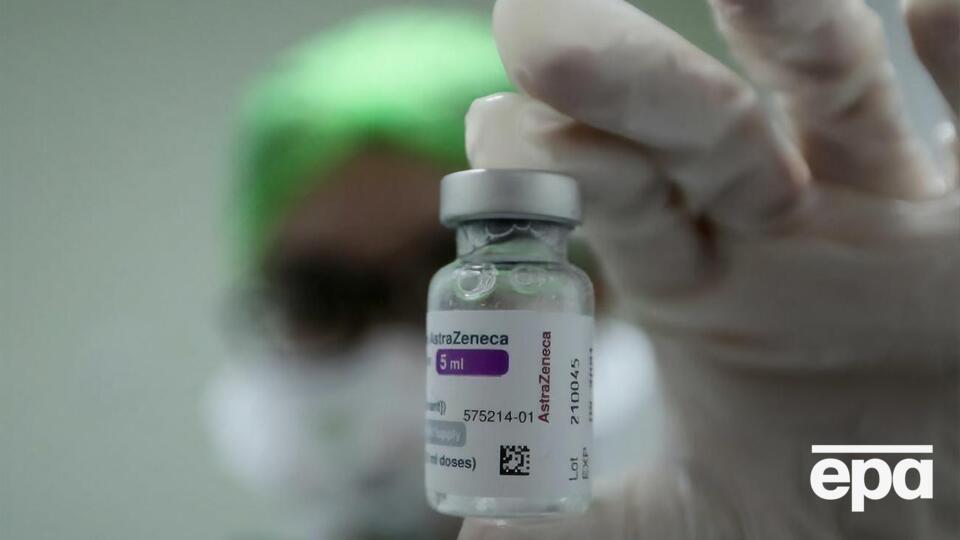 Препарат від AstraZeneca вводять за допомогою двох внутрішньом'язових ін'єкцій