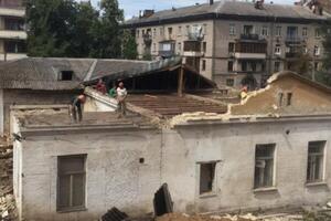 Крышу дома начали разбирать вечером 19 августа