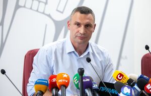 Поднятый на заседании СНБО вопрос памятников архитектуры действительно перезрел, отметил Кличко