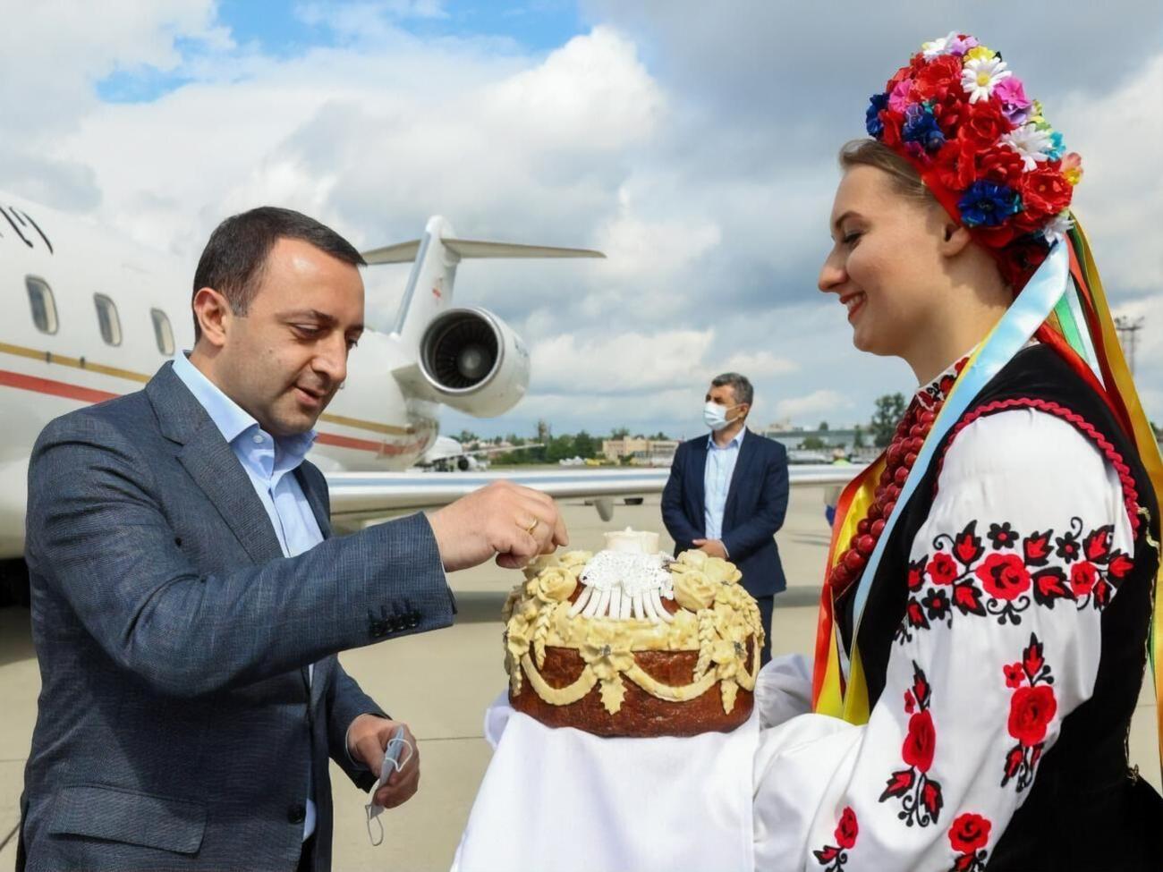21 серпня Гарібашвілі прилетів до Києва