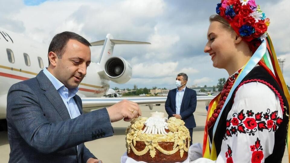 21 августа Гарибашвили прилетел в Киев