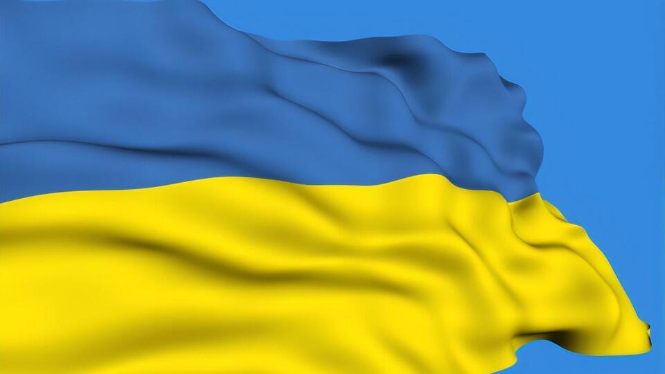 Прапор запустили біля Ластівчиного гнізда