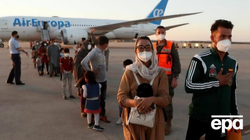 На первом этапе перевозок могут задействовать около 20 авиалайнеров