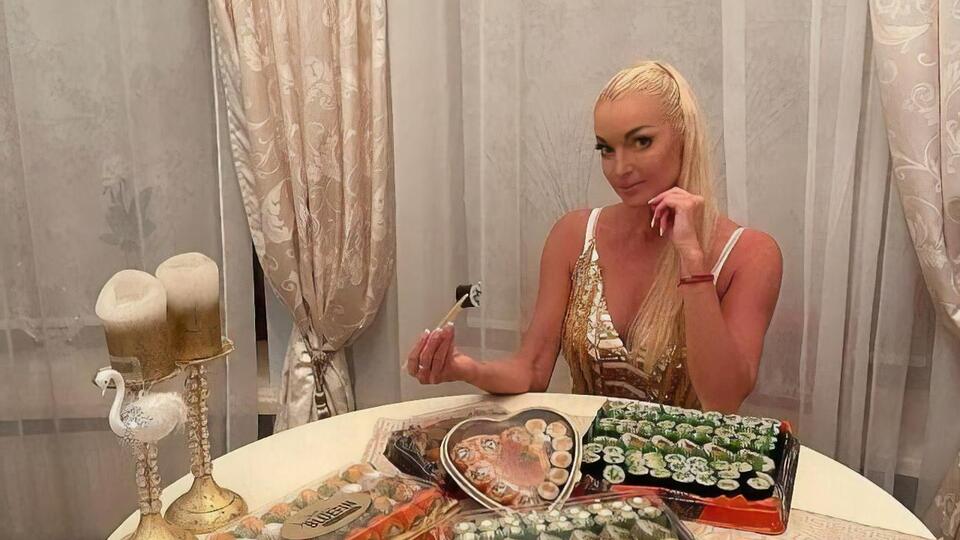 Волочкова розповіла, що рояль подарував їй Басков