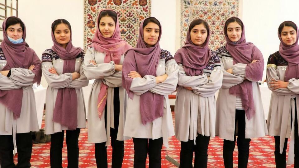 Торік дівчата зробили апарати ШВЛ з автозапчастин