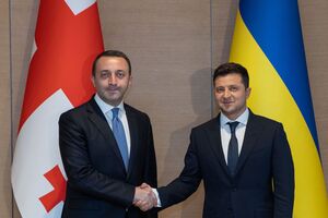 Гарібашвілі (на фото ліворуч) перебуває в Києві з триденним візитом
