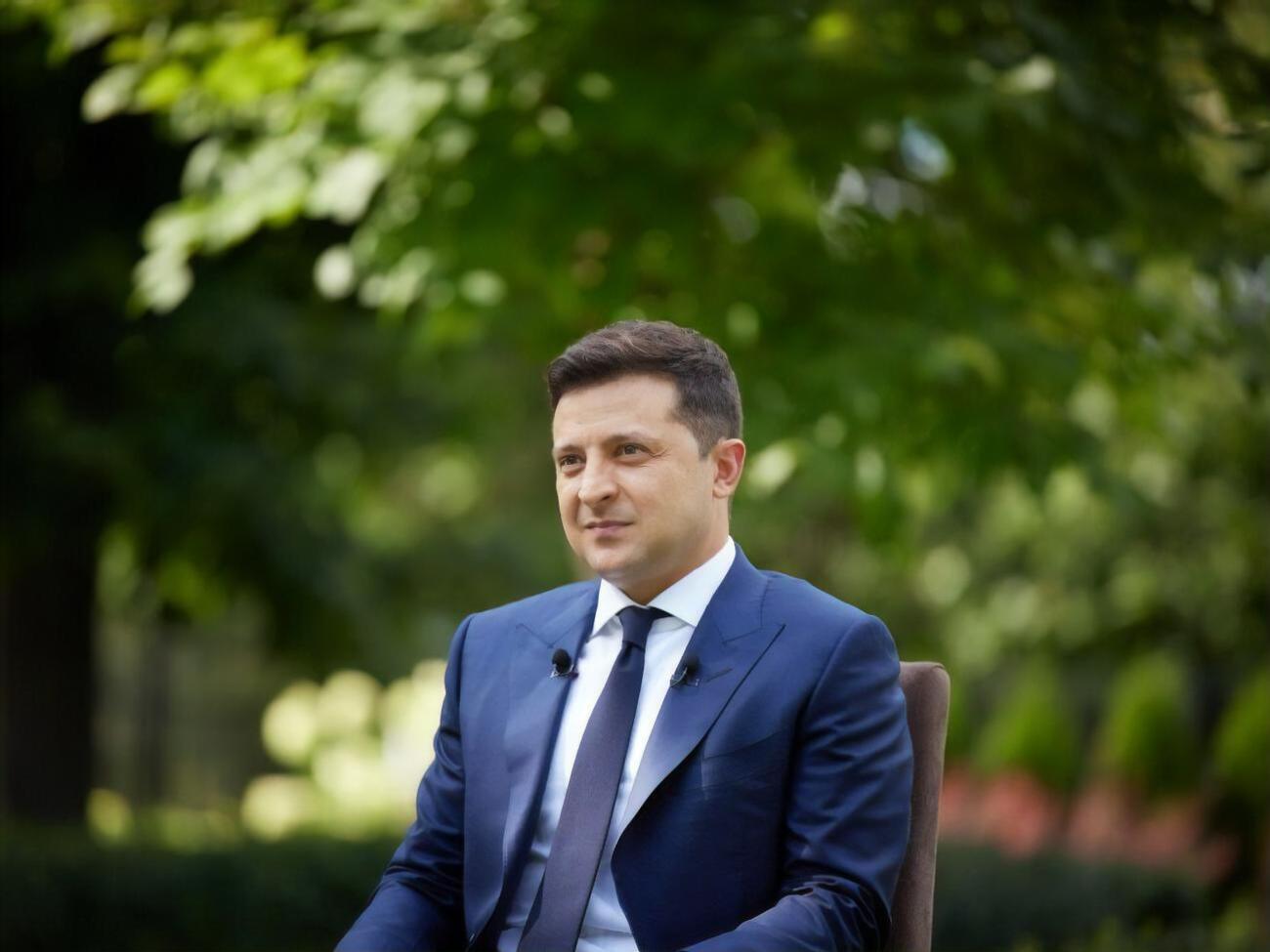 По мнению Зеленского, некоторые украинские министры "начинают много говорить тогда, когда нечего показать"