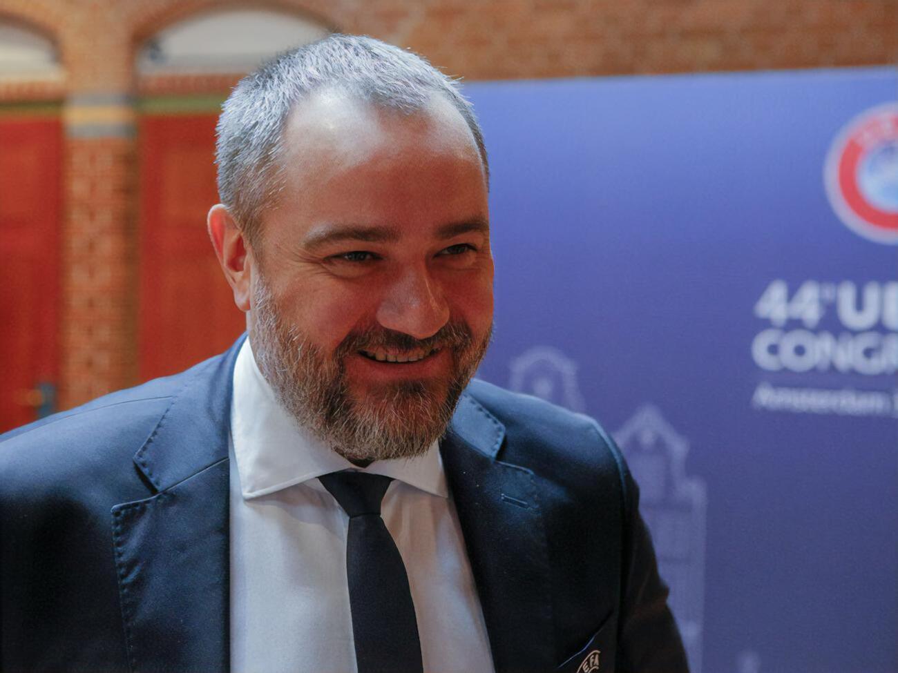 Андрей Павелко: Дети, увидев футбол по телевизору и посмотрев игру нашей сборной, хотят быть похожими на футболистов. Они хотят перед игрой петь гимн, и это еще раз подтверждает важность футбола в нашей жизни