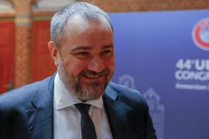 Андрей Павелко: Дети, увидев футбол по телевизору и посмотрев игру нашей сборной, хотят быть похожими на футболистов. Они хотят перед игрой петь гимн, и это еще раз подтверждает важность футбола в нашей жизни