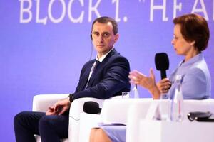 Ляшко призвал украинцев приходить вакцинироваться и "создавать ажиотаж" в системе здравоохранения