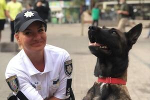 Кинологи со служебными собаками проверили локации, где будут проходить праздничные мероприятия