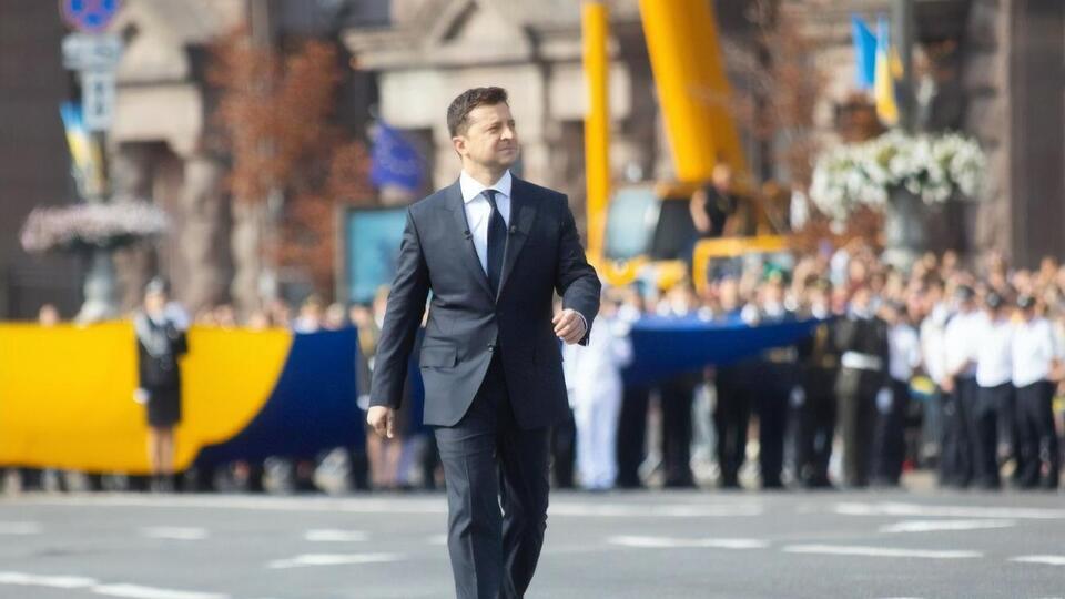 Зеленський: Вони жили для України, боролися за Україну. Поховані не в Україні