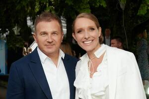 В браке с Горбуновым Осадчая родила двоих сыновей