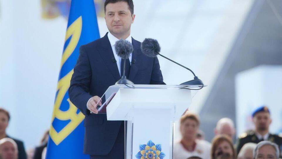 Зеленський: Нашій Конституції – 25 років, але нашій Конституції 311 років