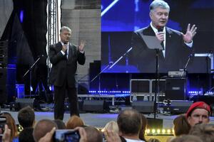 Порошенко після нападу виступив на Співочому полі