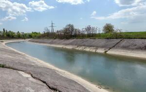 Киев прекратил подачу воды в Крым после оккупации полуострова Россией