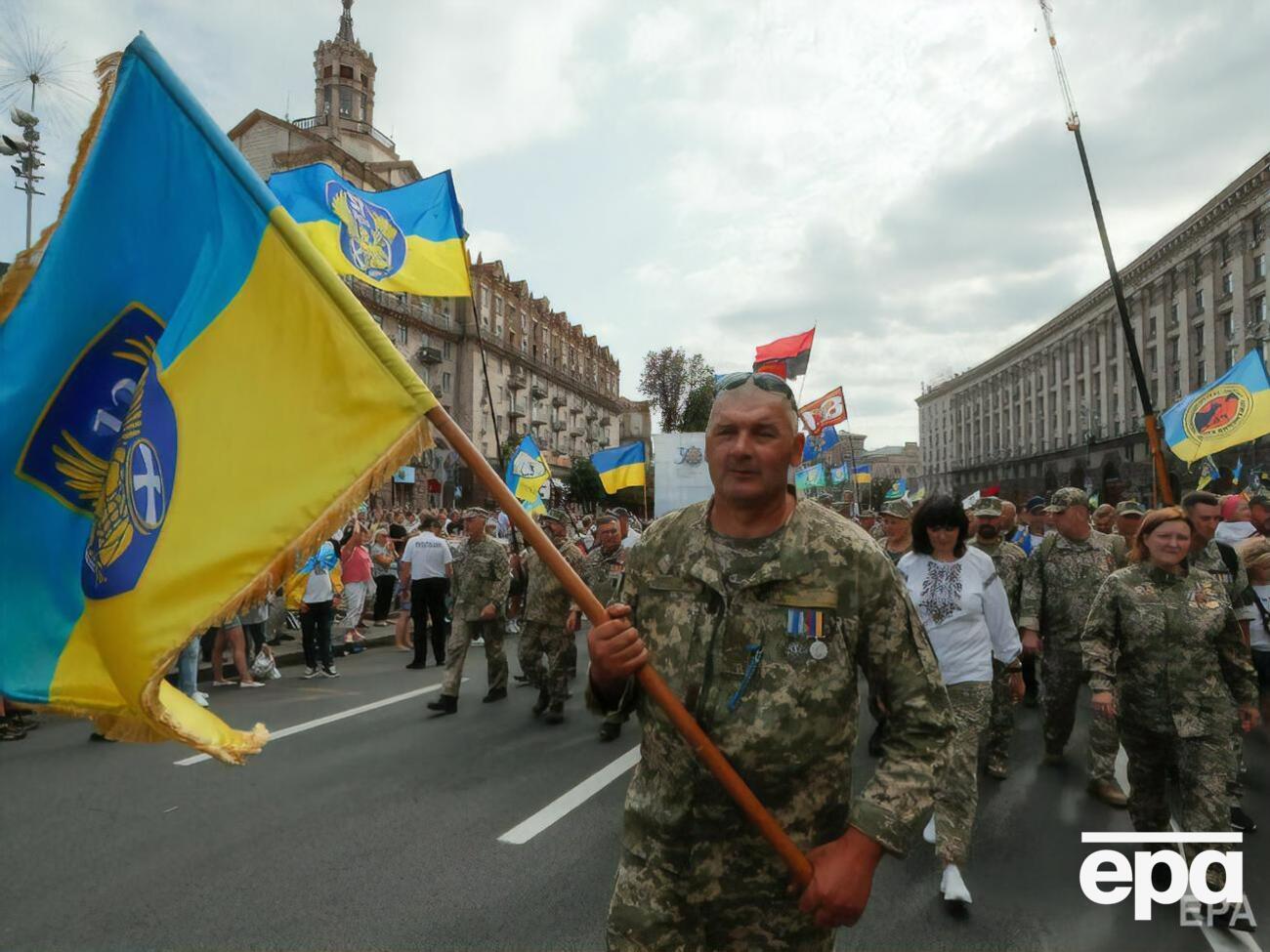 В Киеве прошли военный парад, Марш защитников Украины и другие мероприятия