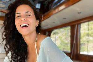 Каменских собрала в одном ролике несколько своих снимков