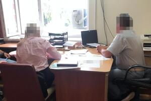 Двум чиновникам облгосадминистрации сообщили о подозрении