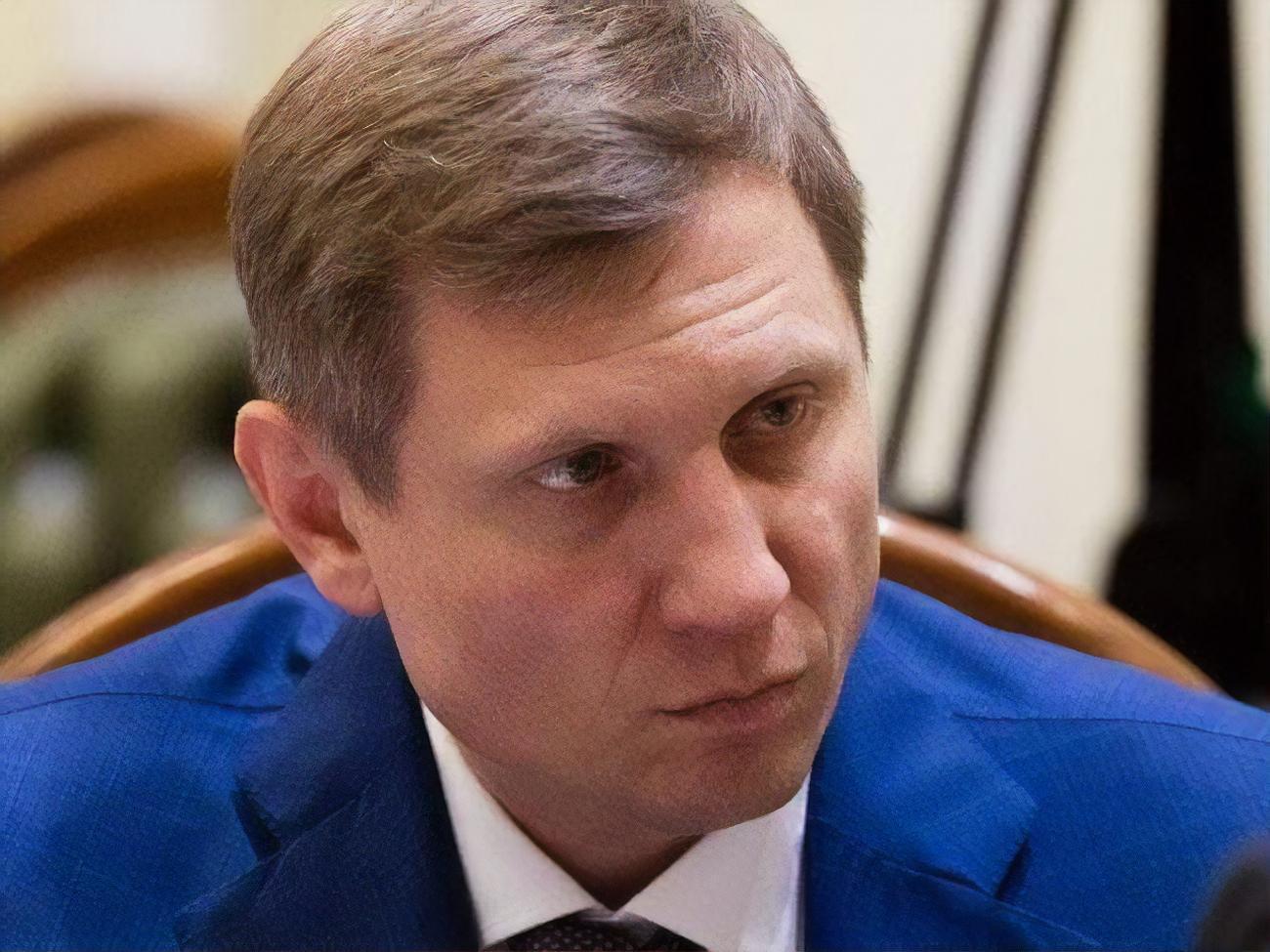 Сергій Шахов: Показник середньої зарплати, про який звітує Держстат, включає податки у розмірі 19,5%. Тобто на руки освітяни отримують на 19,5% менше, ніж показує статистика