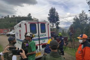 Кількох шахтарів вдалося врятувати