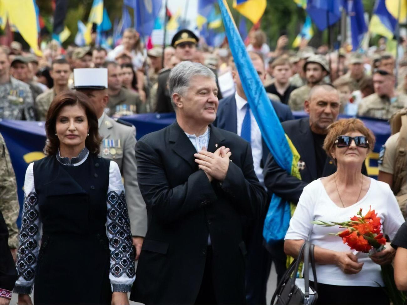 24 серпня Порошенка облили зеленкою