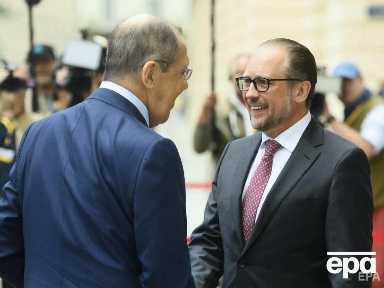 Шалленберг (справа на фото) сказал, что Австрия не собирается отправлять делегацию в Крым