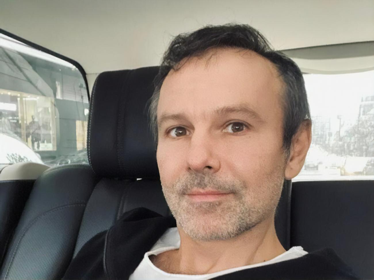 Про розлучення з дружиною Фонарьовою Вакарчук повідомив на початку літа 2021 року