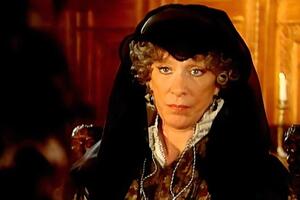 Васильєва відома за фільмами "Графиня де Монсоро", "Солом'яний капелюшок", "Бумбараш", "Звичайне диво", "Екіпаж", "Чародії".