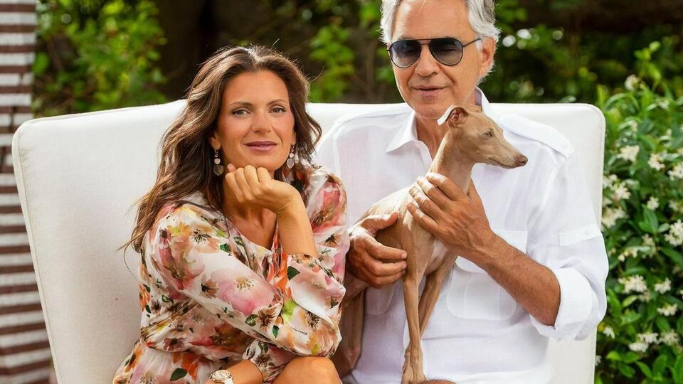 37-летняя Вероника Берти и 62-летний Андреа Бочелли вместе почти 20 лет, воспитывают девятилетнюю дочь Вирджинию