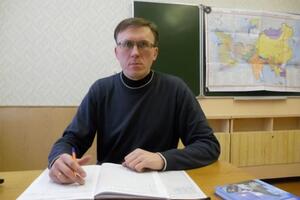 Петровского уволили с должности учителя