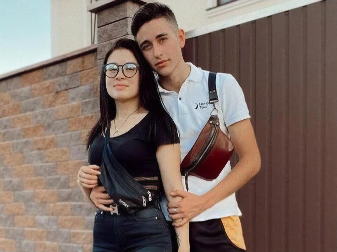 В мае Сасанчин предложил возлюбленной пожениться