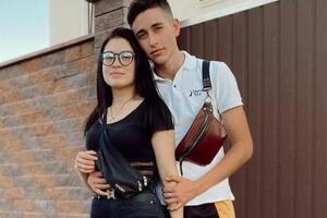 В мае Сасанчин предложил возлюбленной пожениться