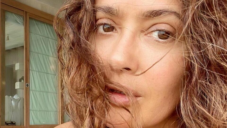 Хайек обнародовала архивное фото