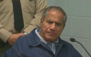 Серхану зараз 77 років