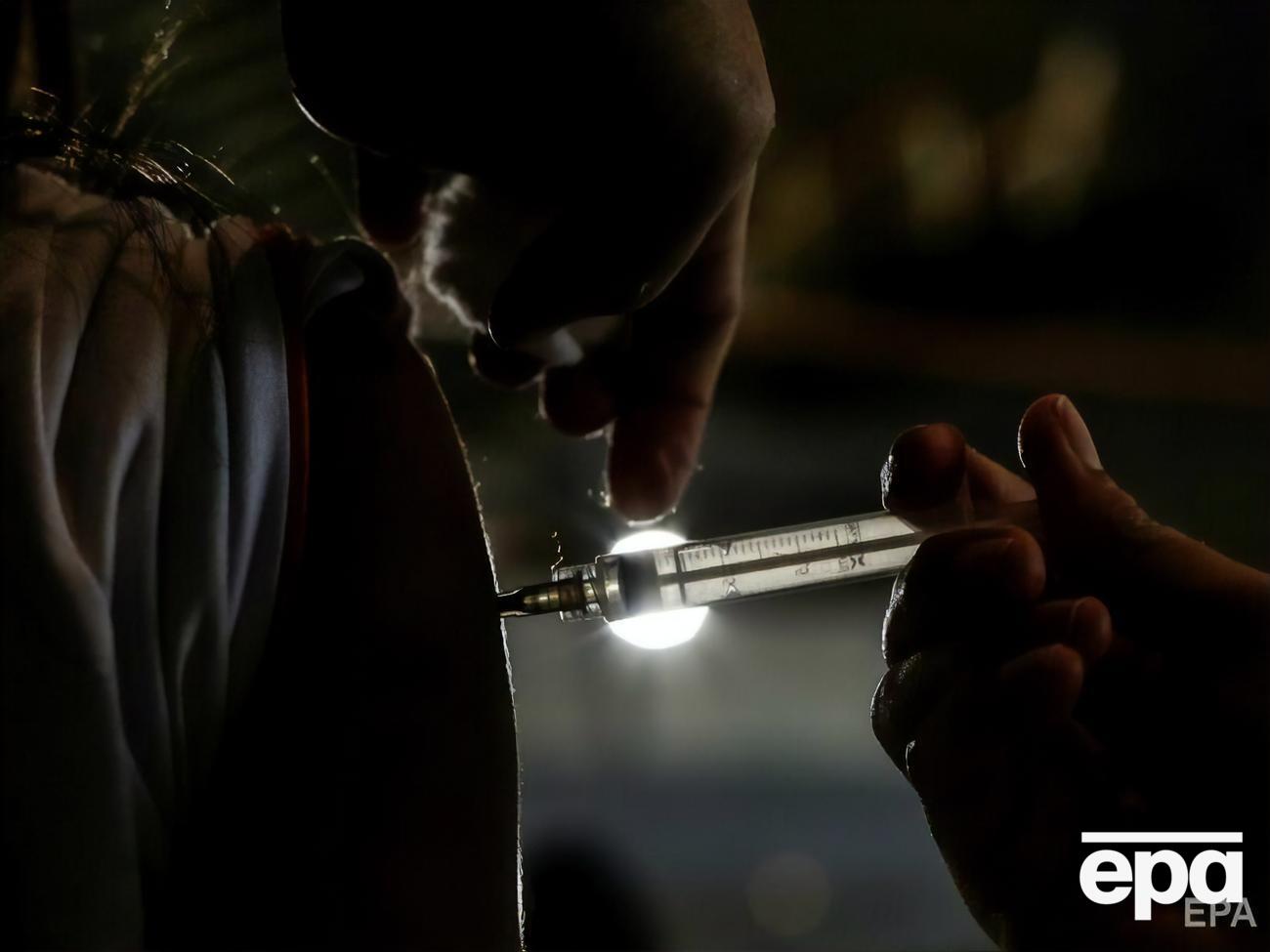 В качестве бустерной дозы будет использоваться вакцина от Pfizer/BioNTech, отметили в минздраве Бразилии