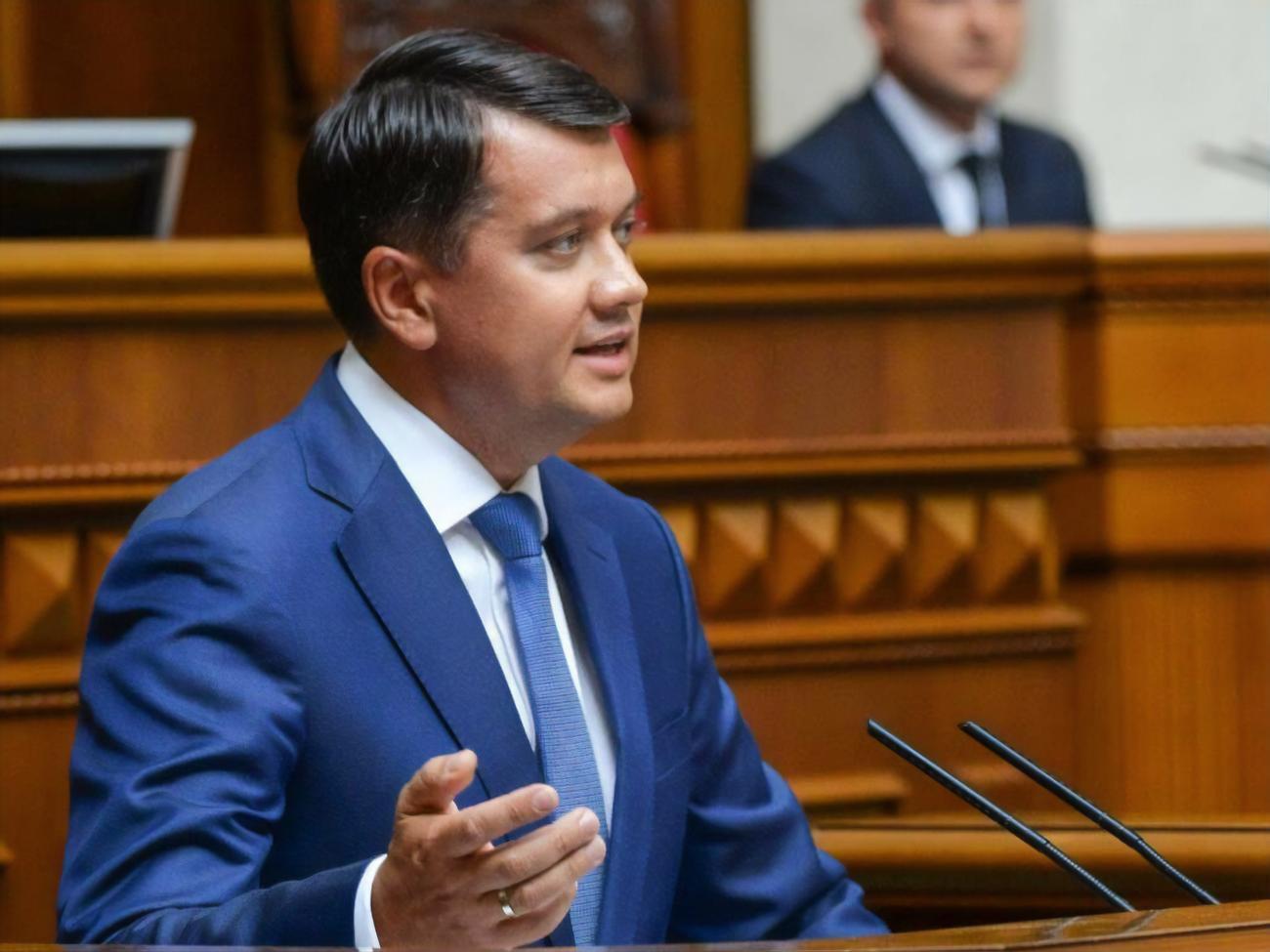 До 15 сентября Рада ждет проект госбюджета Украины на 2022 год, отметил Разумков